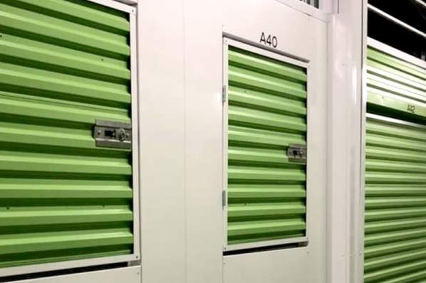 locker-size-storage-solutions-self-storage